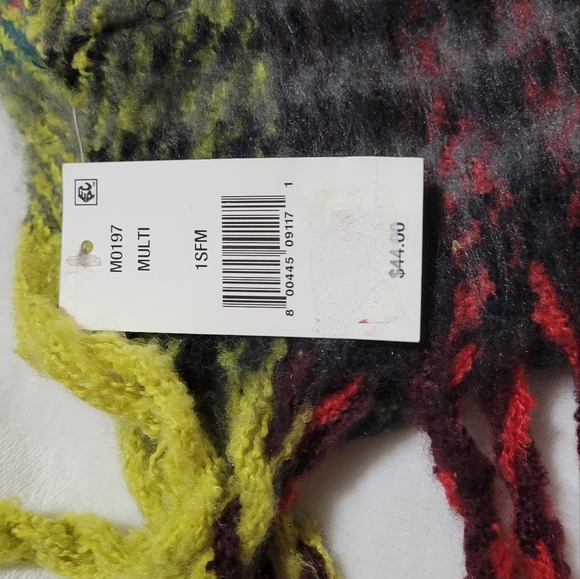 NWT Steve Madden Large Plaid Fringe Oversized Scarf Wrap Sweater One Size - Picture 3 of 5